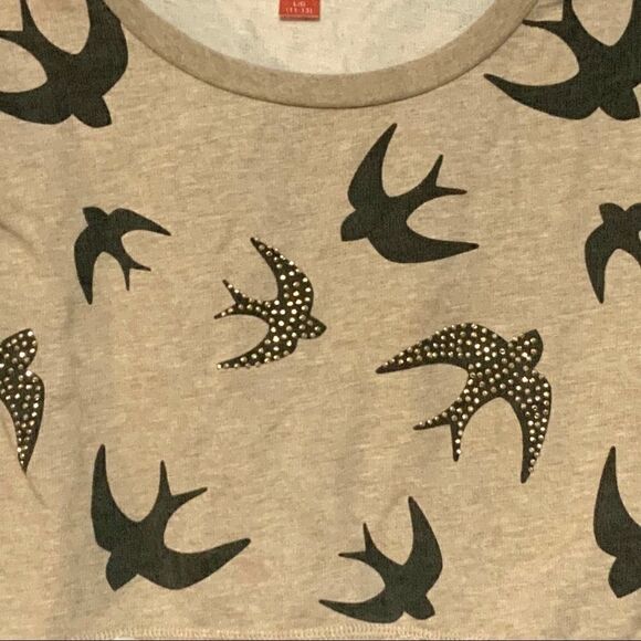 Bird Crop top raw hem embellished large - Picture 2 of 4